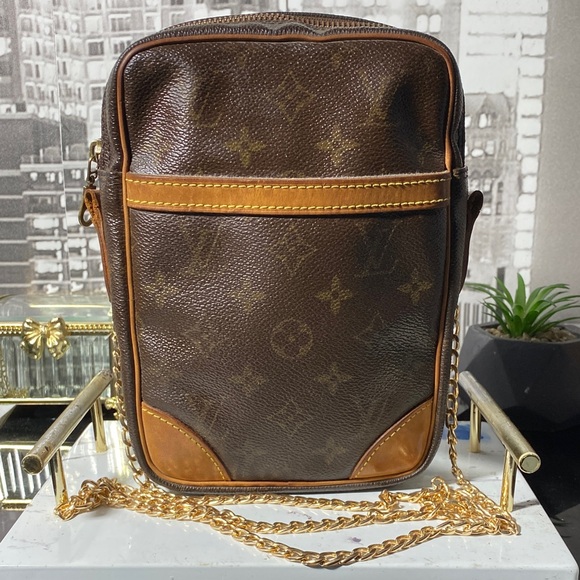 Authentic Louis Vuitton Monogram Amazon Bag - Picture 3 of 16